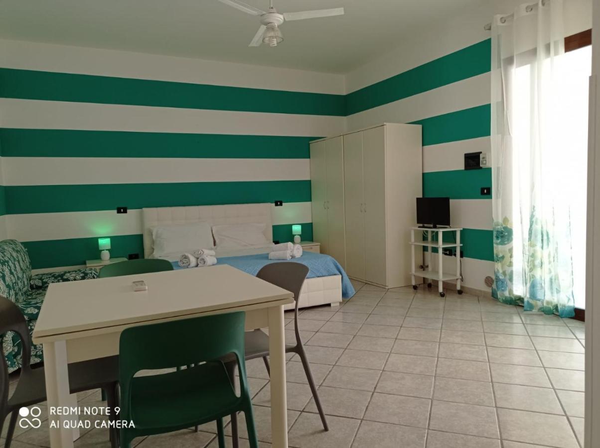 Апартаменты Corte Nel Borgo Минервино-ди-Лечче Экстерьер фото